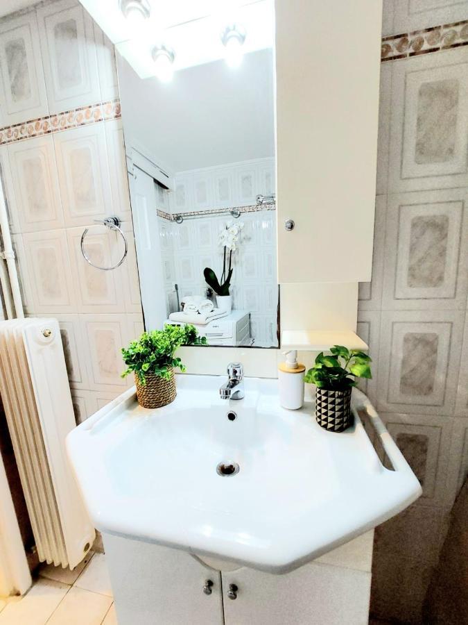 Lovely Equipped Apartment In Kallithea Athen Eksteriør billede